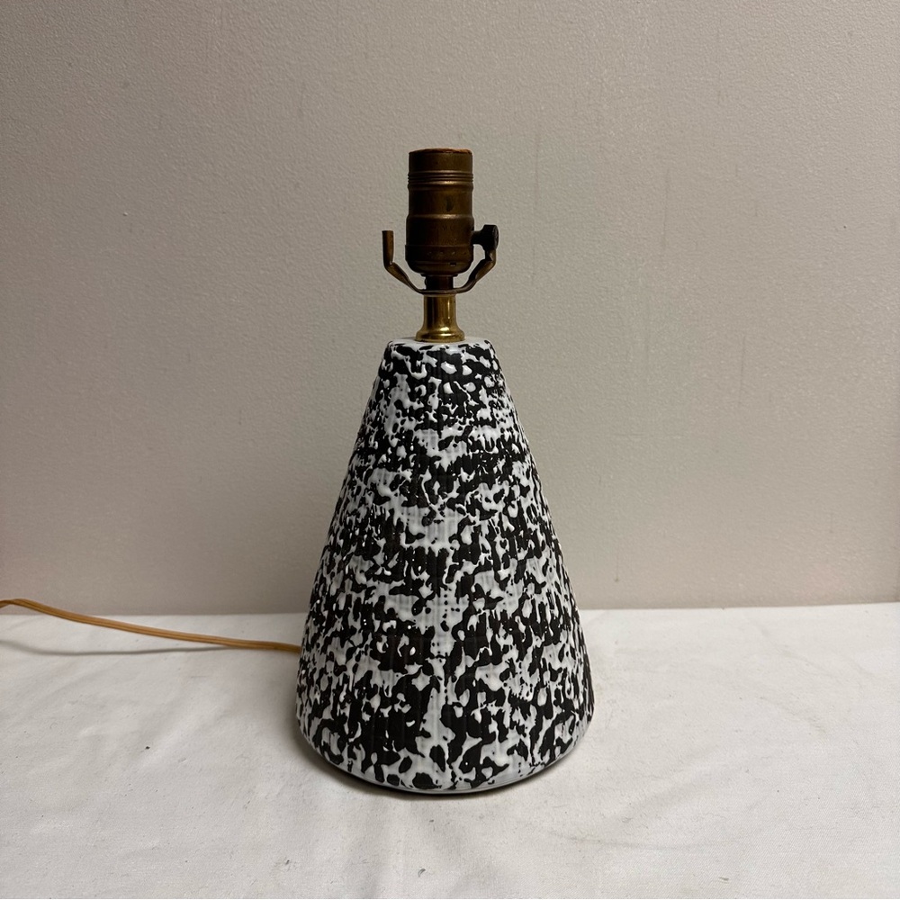 1950s Era Black and White Lava Glaze  Dresser Lamp Vanity Lamp 12”H